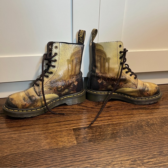 Dr Martens JMW Turner Pascal Boots - Picture 2 of 9